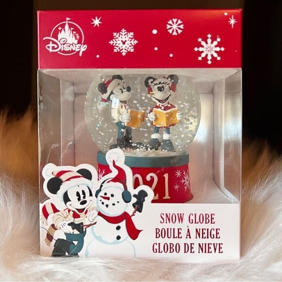 NEW Mickey & Minnie Mouse 2021 Holiday Snow Globe New NIB Disney *Ships Now* - Picture 4 of 8